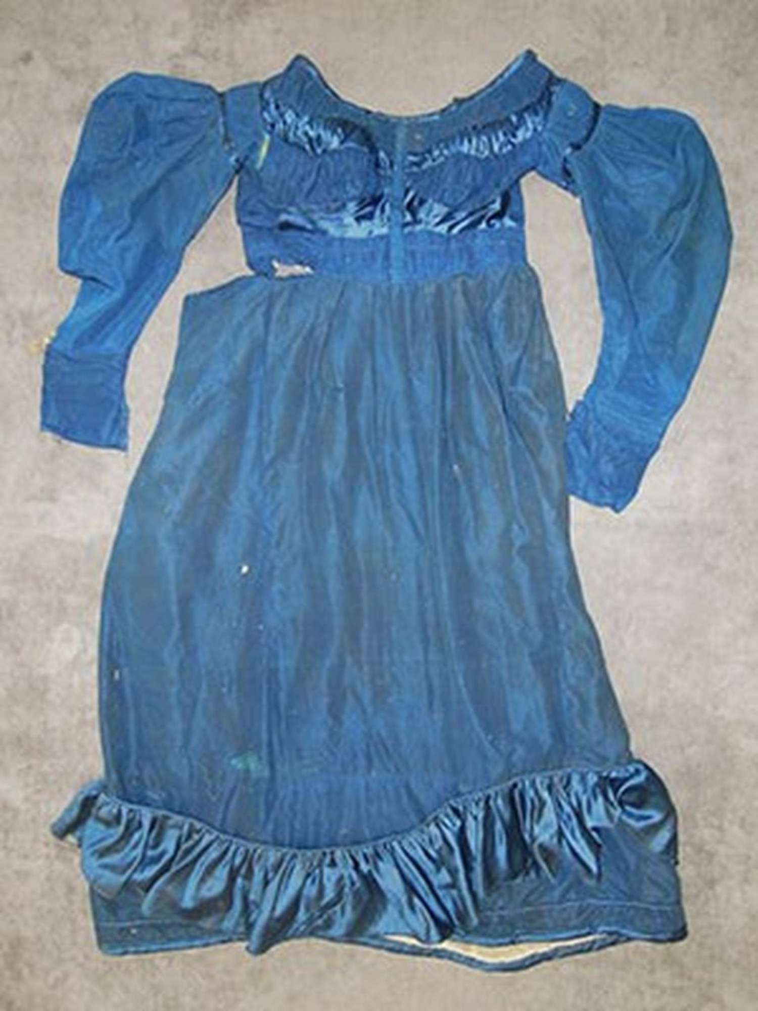 L'abito prima del restauro